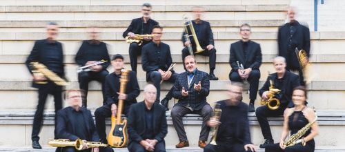 HCC-BigBand Live und Draußen - 50. Tag der Blasmusik in Urfeld