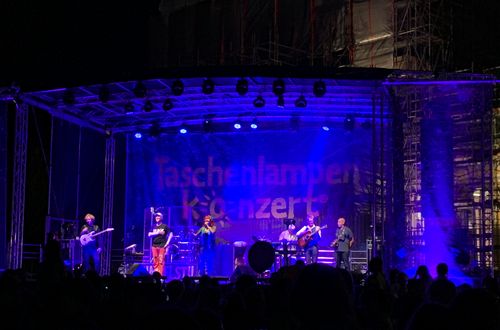 Taschenlampenkonzert Bonn - Tausend kleine Taschenlampen