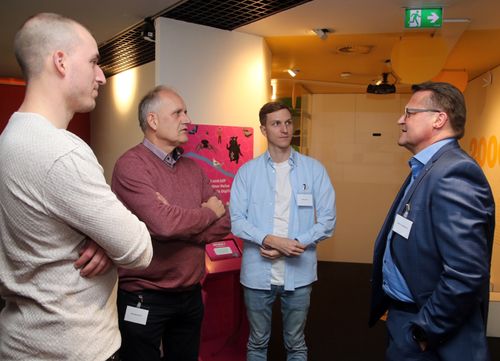 Industrieunternehmen der Region hautnah erleben